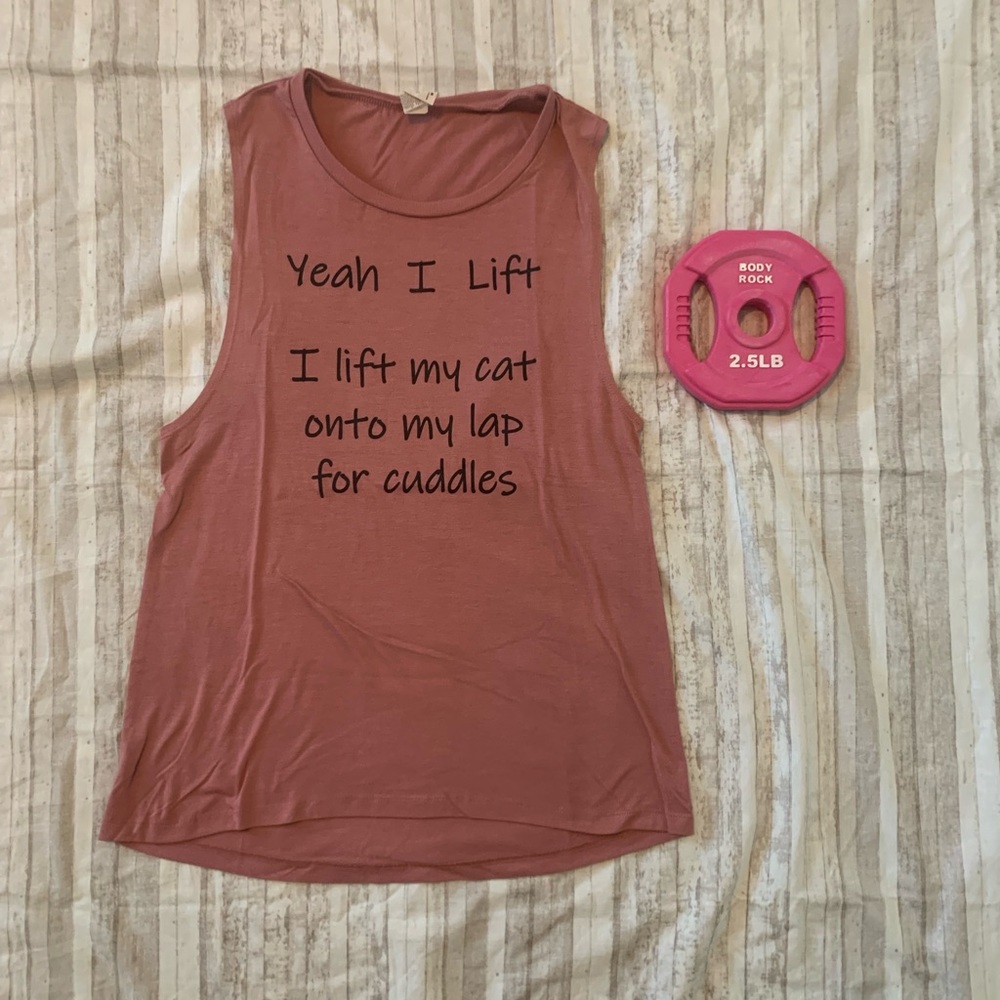 💪🏻 Yeah I Lift… Cat Mauve Medium Muscle Tank